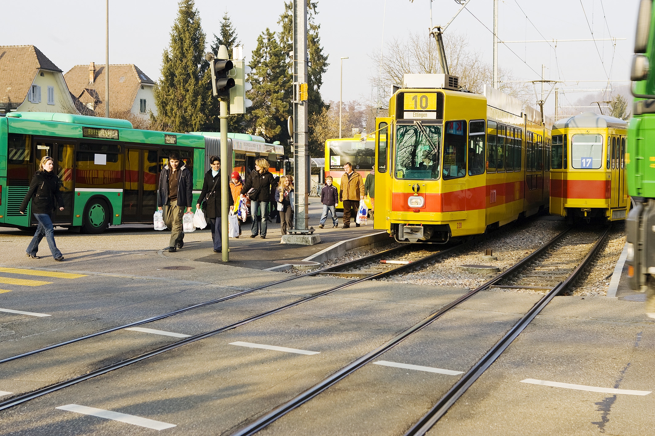 RT-Bus und Tram