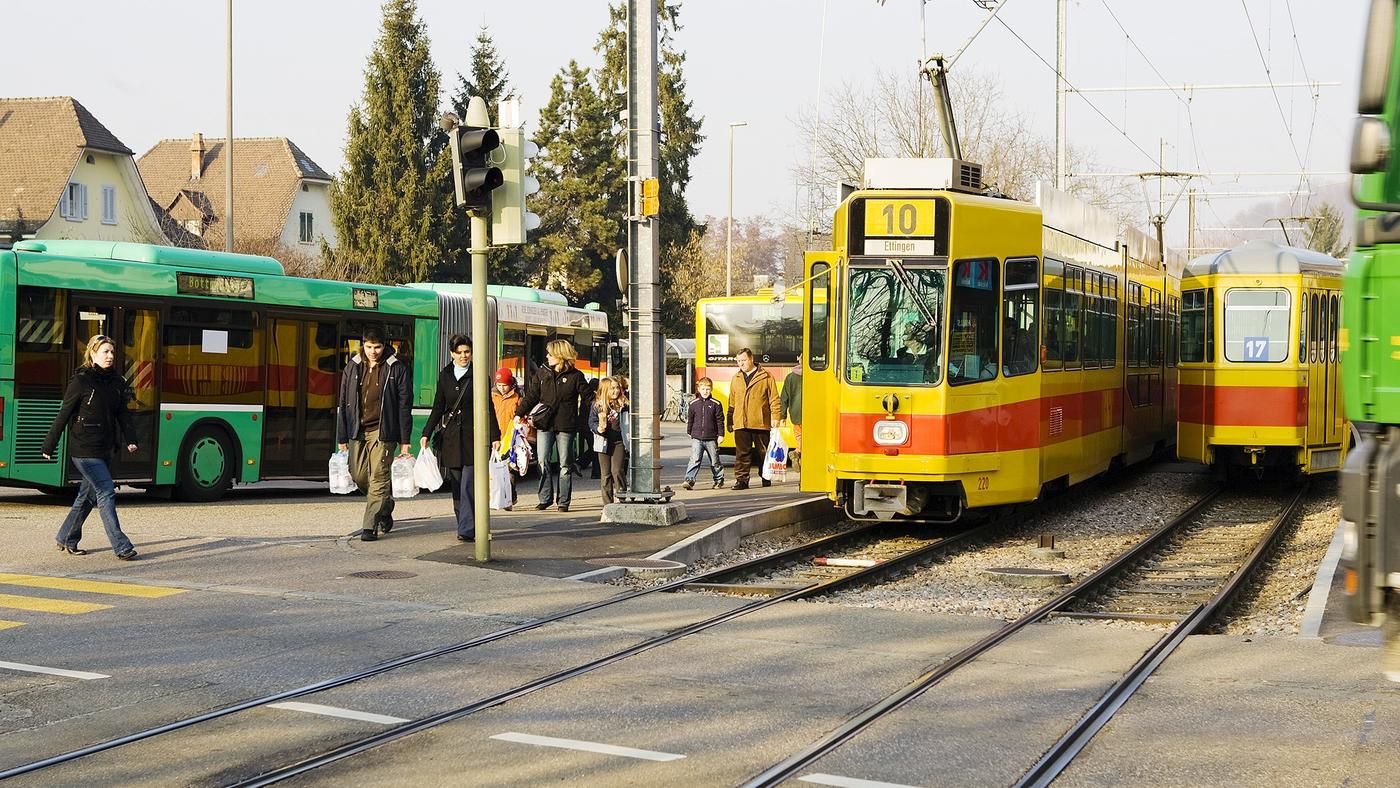 RT-Bus und Tram