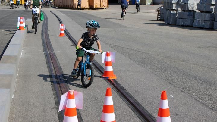 Velotesttag Füllinsdorf August 2021 mit Kind