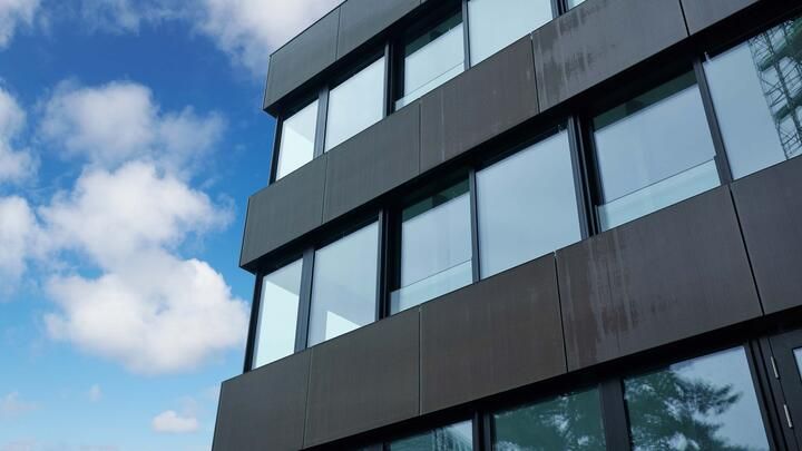 AXA_PV_Fassade