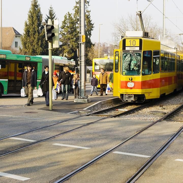 RT-Bus und Tram