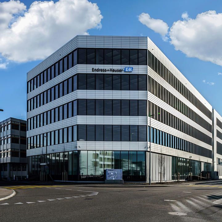 E+H Neubau Kompetenzzentrum1