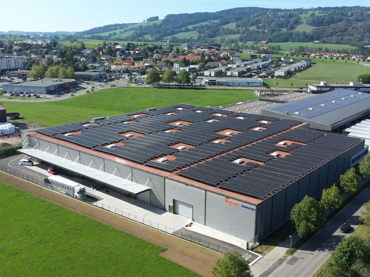 Neues Zentrallager Holz