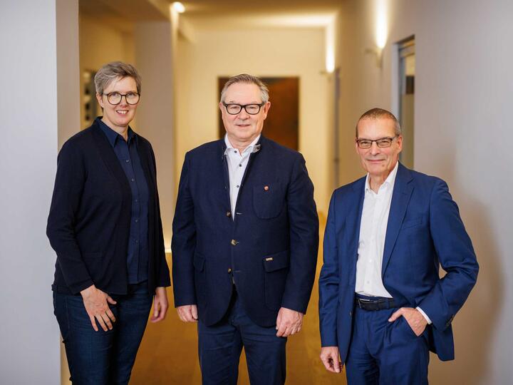 Vertragsunterzeichnung BOAG